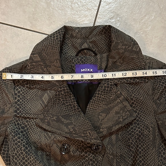 Mexx Women's Trench Coat in Olive Green & Black Snake Pattern - Picture 10 of 13